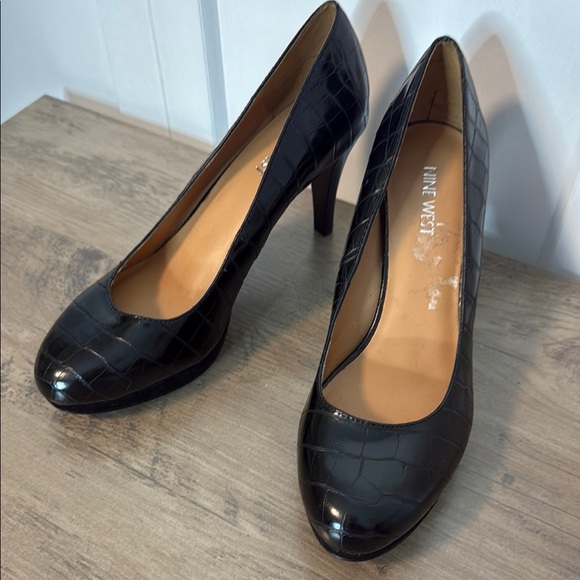Nine West Black Croc-Embossed Heels - Faux Leather - Pumps - 8 - Picture 1 of 7